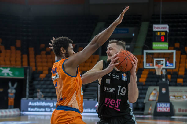 不仅是一场 不仅是一场